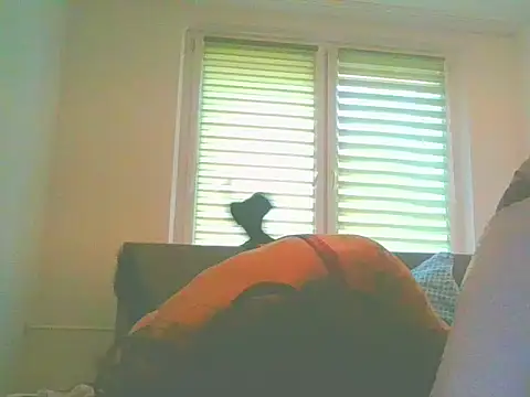 Snapshot of TamaraHardy chatting on December 17, 8:31 am TamaraHardy online show from December 17, 8:31 am