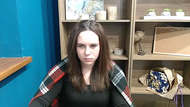 Snapshot of mini_girly chatting on January 6, 12:02 pm mini girly online show from January 6, 12:02 pm