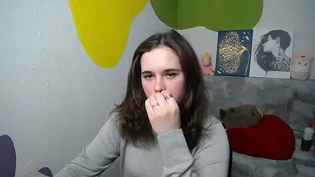 Snapshot of mini_girly chatting on January 8, 2:35 pm mini girly online show from January 8, 2:35 pm