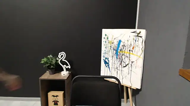 Snapshot of mini_girly chatting on January 24, 3:24 pm mini girly online show from January 24, 3:24 pm