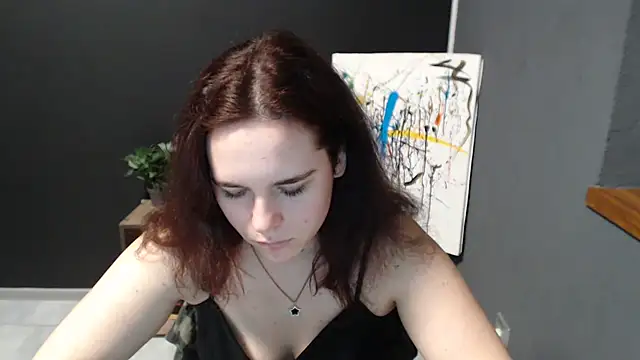 Snapshot of mini_girly chatting on February 1, 10:15 am mini girly online show from February 1, 10:15 am