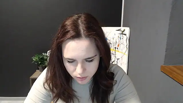 Snapshot of mini_girly chatting on February 13, 1:26 pm mini girly online show from February 13, 1:26 pm