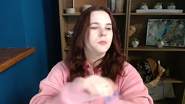 Snapshot of mini_girly chatting on February 19, 1:06 pm mini girly online show from February 19, 1:06 pm