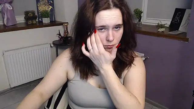 Snapshot of mini_girly chatting on February 24, 11:54 am mini girly online show from February 24, 11:54 am