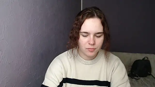 Snapshot of mini_girly chatting on February 26, 1:52 pm mini girly online show from February 26, 1:52 pm