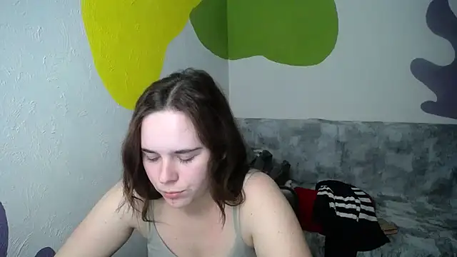 Snapshot of mini_girly chatting on March 19, 6:44 pm mini girly online show from March 19, 6:44 pm