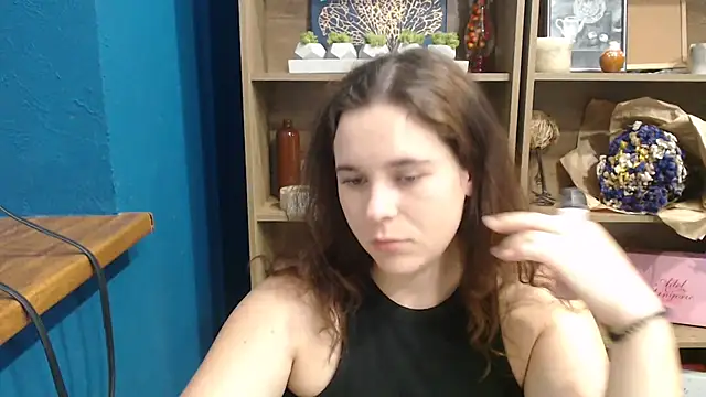 Snapshot of mini_girly chatting on September 24, 1:25 pm mini girly online show from September 24, 1:25 pm