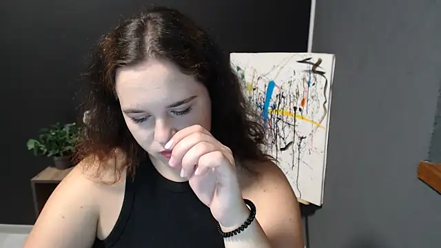 Snapshot of mini_girly chatting on September 25, 12:31 pm mini girly online show from September 25, 12:31 pm