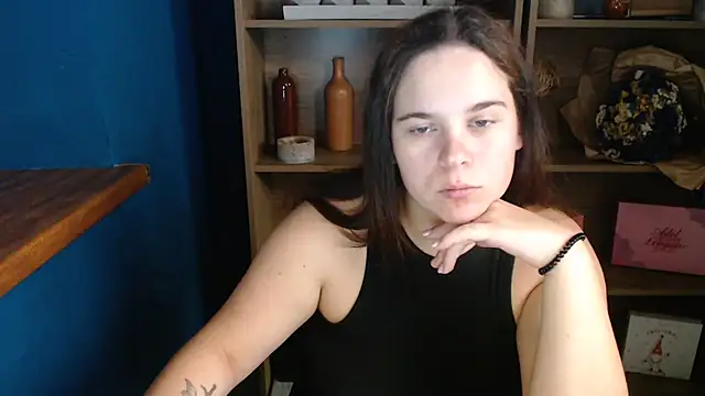 Snapshot of mini_girly chatting on September 30, 10:09 am mini girly online show from September 30, 10:09 am