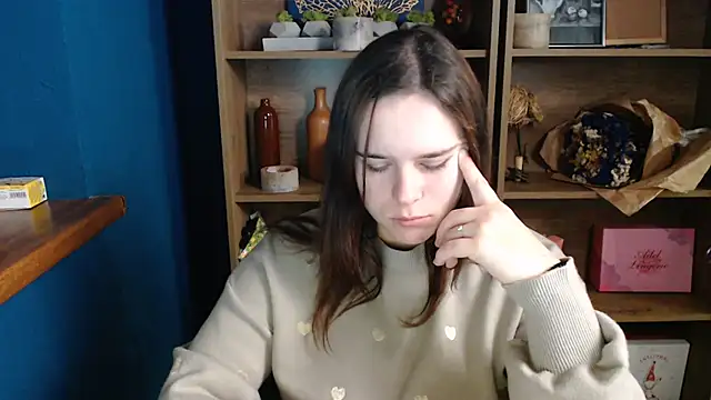 Snapshot of mini_girly chatting on October 24, 4:31 am mini girly online show from October 24, 4:31 am