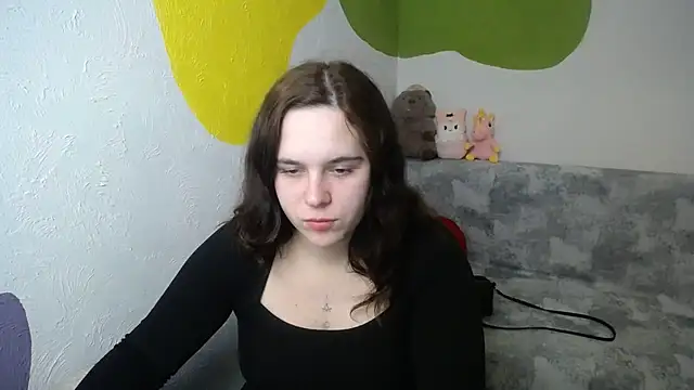 mini girly online show from November 10, 1:10 pm