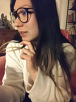 Snapshot of LoveFoxyQueen chatting on March 20, 12:48 am LoveFoxyQueen online show from March 20, 12:48 am