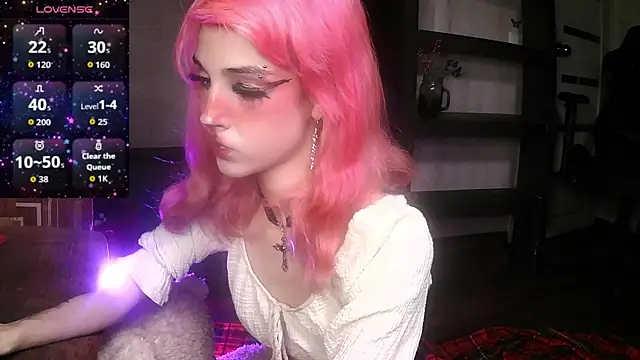 Snapshot of Ink__pleasure chatting on November 17, 11:32 pm Ink pleasure online show from November 17, 11:32 pm