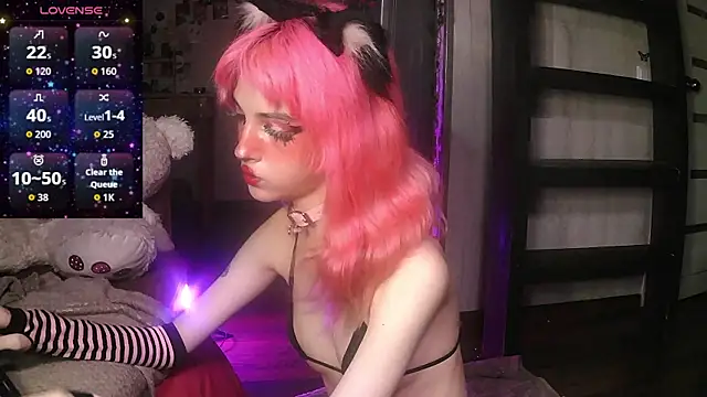 Snapshot of Ink__pleasure chatting on November 20, 12:44 am Ink pleasure online show from November 20, 12:44 am