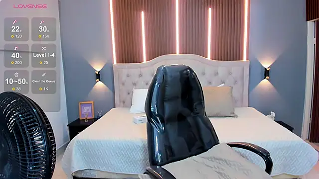 Tommy18   online show from September 14, 3:38 am