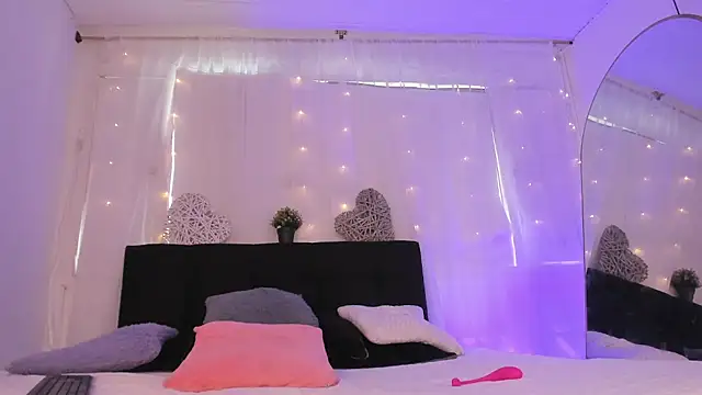 Bonny and carrot online show from November 8, 5:12 pm