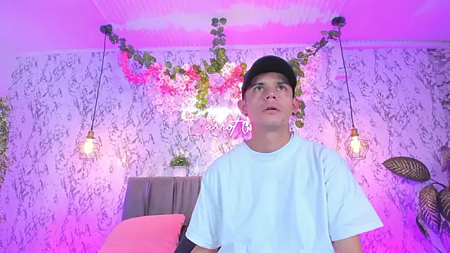 Bonny and carrot online show from February 9, 7:07 pm