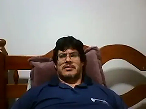 Snapshot of AgneloFly chatting on January 8, 12:28 am AgneloFly online show from January 8, 12:28 am
