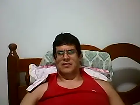 Snapshot of AgneloFly chatting on March 6, 1:37 am AgneloFly online show from March 6, 1:37 am