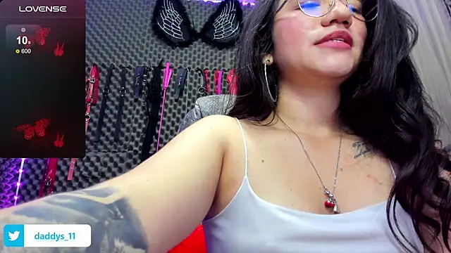 lilihot  online show from February 11, 10:28 pm