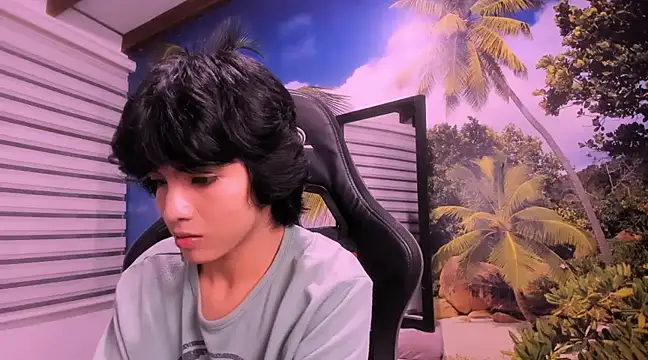 AllanYong18 online show from January 20, 7:25 am