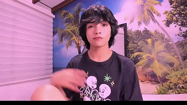 AllanYong18 online show from February 4, 4:15 am