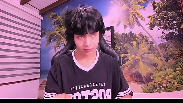 AllanYong18 online show from February 11, 2:46 am