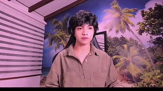 AllanYong18 online show from February 13, 1:50 am