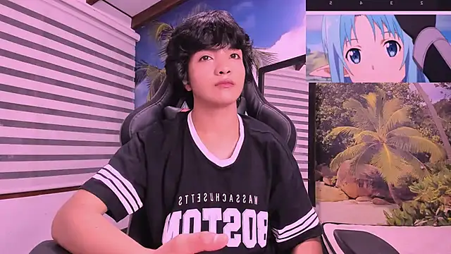 AllanYong18 online show from February 18, 5:42 am