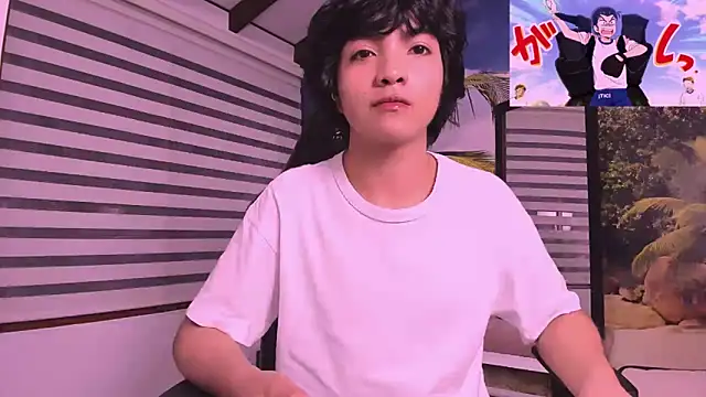 AllanYong18 online show from February 25, 8:47 am