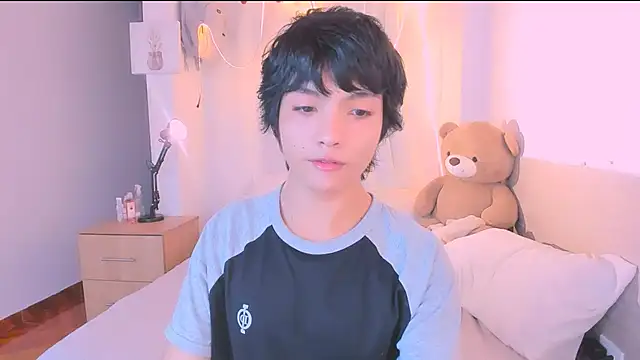 AllanYong18 online show from September 27, 12:59 am