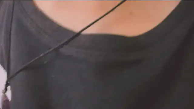 AllanYong18 online show from March 2, 5:08 am