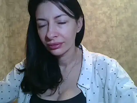LissaBlossom online show from March 18, 3:31 am
