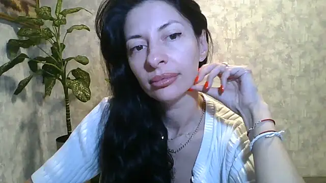 LissaBlossom online show from June 9, 3:23 pm