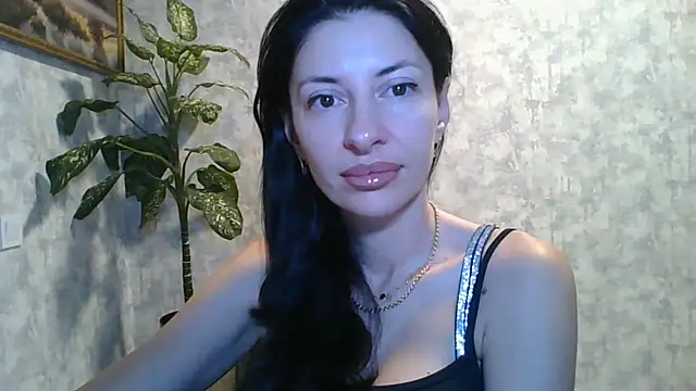 LissaBlossom online show from July 2, 3:45 am