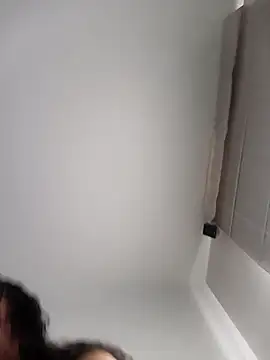 Snapshot of JaquiDi chatting on November 12, 4:51 pm JaquiDi online show from November 12, 4:51 pm