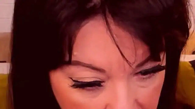 SarahGrays online show from March 24, 5:01 am