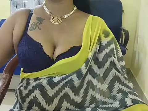 Snapshot of sriyazhini chatting on February 26, 5:50 am sriyazhini online show from February 26, 5:50 am