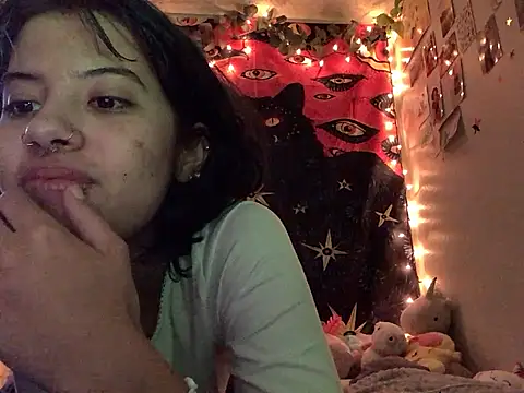 Snapshot of Rubyred2369 chatting on January 20, 7:25 pm Rubyred2369 online show from January 20, 7:25 pm