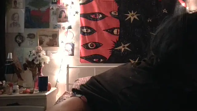 Snapshot of Rubyred2369 chatting on February 21, 3:01 am Rubyred2369 online show from February 21, 3:01 am