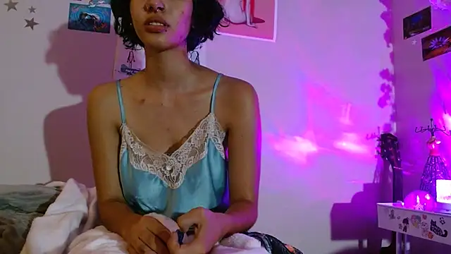 Snapshot of Rubyred2369 chatting on February 25, 5:19 am Rubyred2369 online show from February 25, 5:19 am