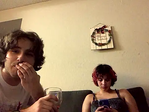 Snapshot of Rubyred2369 chatting on January 10, 5:42 am Rubyred2369 online show from January 10, 5:42 am