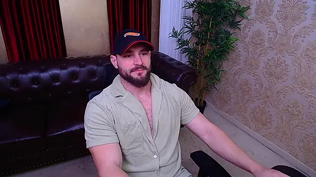 AdamJamesonn online show from February 1, 5:28 am