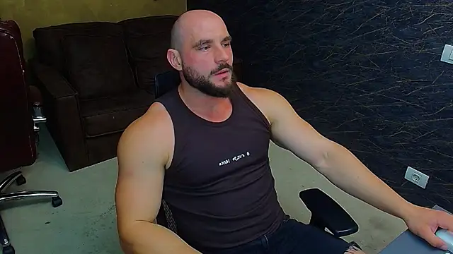 Snapshot of AdamJamesonn chatting on June 26, 5:12 am AdamJamesonn online show from June 26, 5:12 am