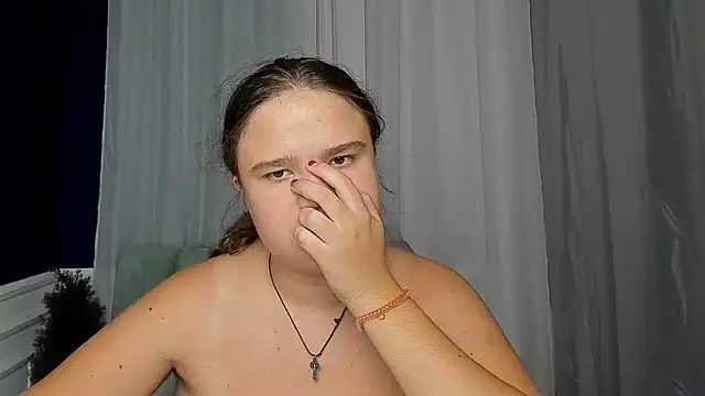 Snapshot of AdeleCruz chatting on September 27, 12:10 pm AdeleCruz online show from September 27, 12:10 pm