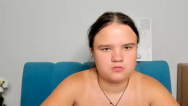 Snapshot of AdeleCruz chatting on October 2, 12:23 pm AdeleCruz online show from October 2, 12:23 pm