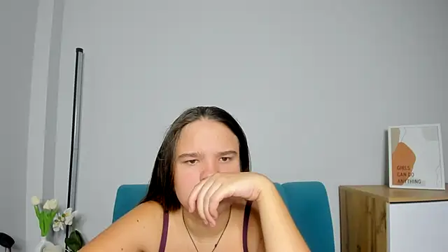 Snapshot of AdeleCruz chatting on October 15, 7:41 am AdeleCruz online show from October 15, 7:41 am