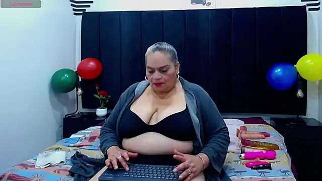 VickyBoobss online show from October 24, 7:54 pm