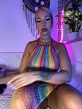 CheekyChels online show from October 2, 4:14 pm