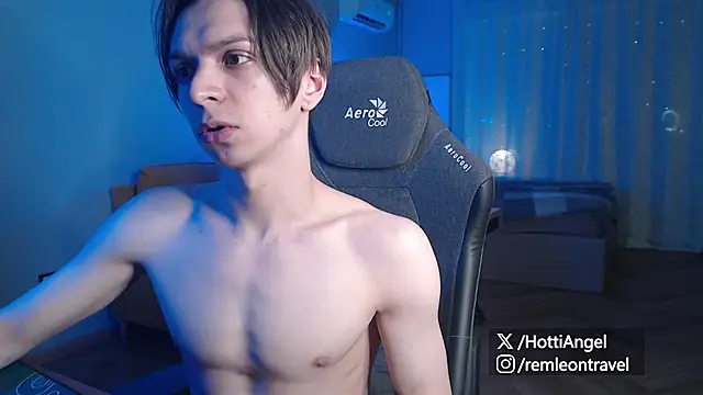 Snapshot of leon_yuugen chatting on February 27, 6:19 pm leon yuugen online show from February 27, 6:19 pm